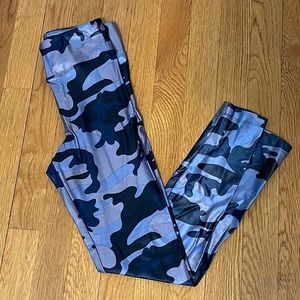 Koral Midnight Camo Lustrous High-Rise Leggings sz Small